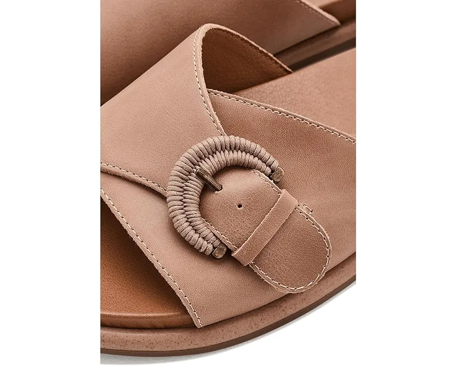 Lucky Brand босоножки Suszie Buckle Flat Sandals на плоской подошве