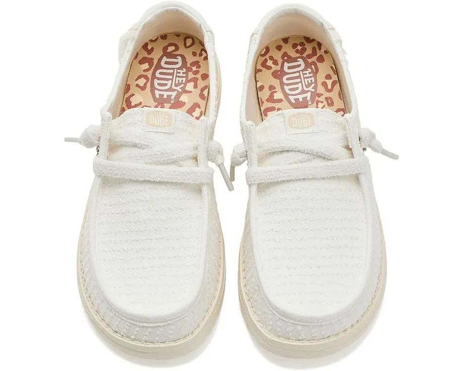 Слипоны Hey Dude Wendy Frayed Canvas с эффектом потертости
