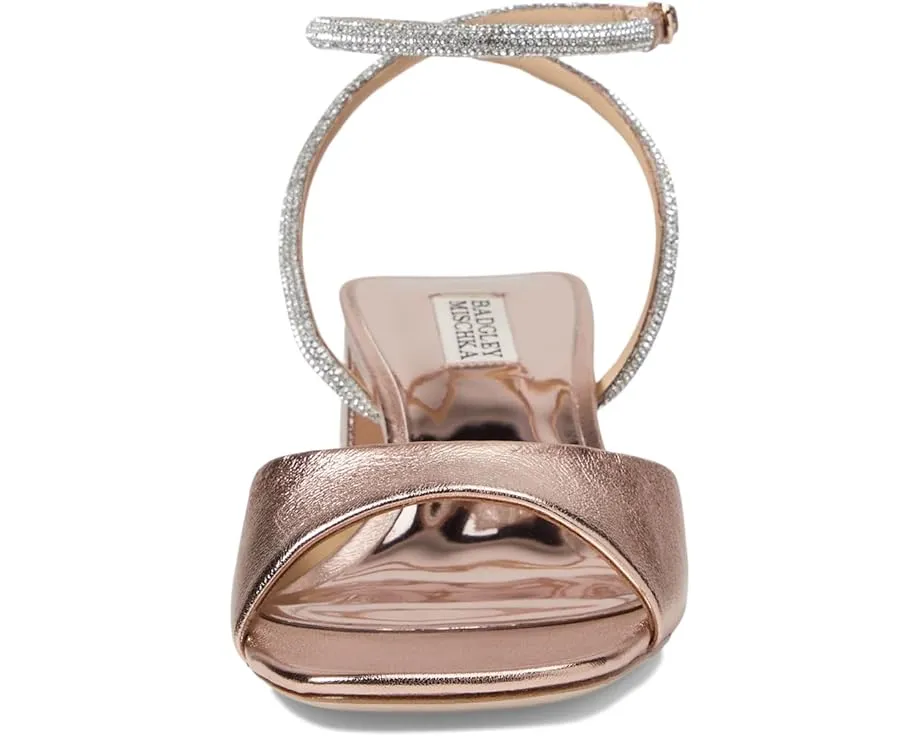 Босоножки Badgley Mischka Infinity II на низком каблуке с камнями стразами и застежкой на щиколотке