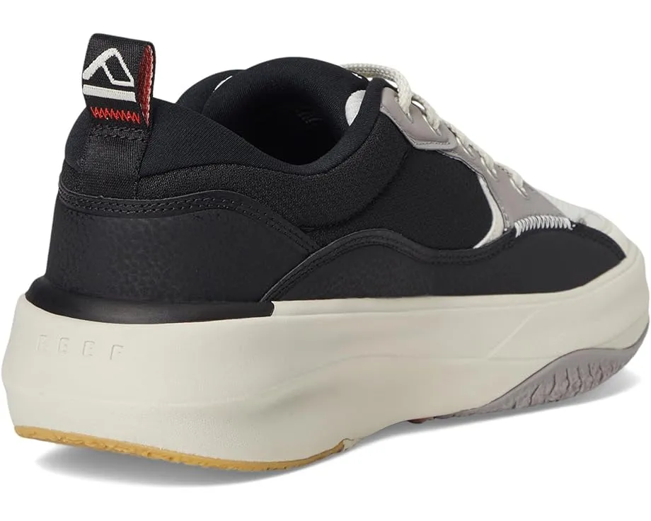 Кроссовки Reef Fanning с амортизацией и открывалкой на подошве