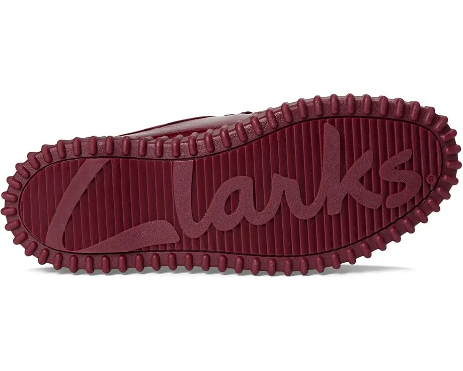 Туфли Clarks Torhill Bee из замши с кожаной стелькой