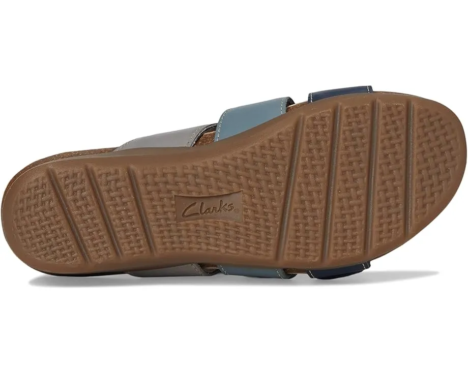 Сандалии Clarks Calenne Lily на трех ремешках с застежкой на липучке