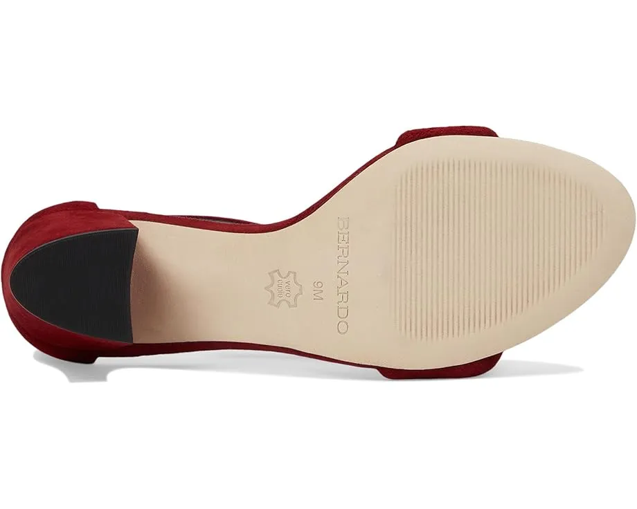 Босоножки Bernardo Bowie с миндалевидным носком и регулируемой пряжкой на щиколотке