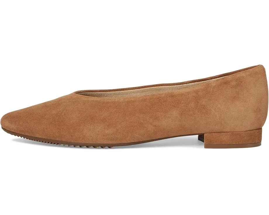 Туфли Vaneli Gracie с острым носком и поддержкой свода стопы