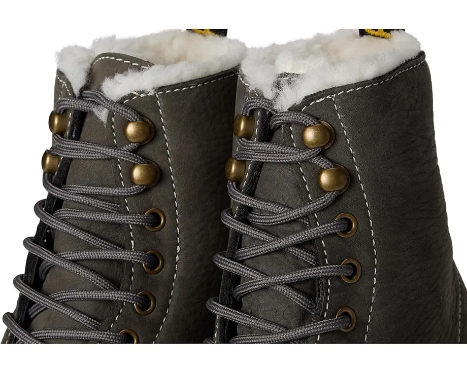 Водоотталкивающие ботинки Dr. Martens 1460 Pascal с меховой подкладкой