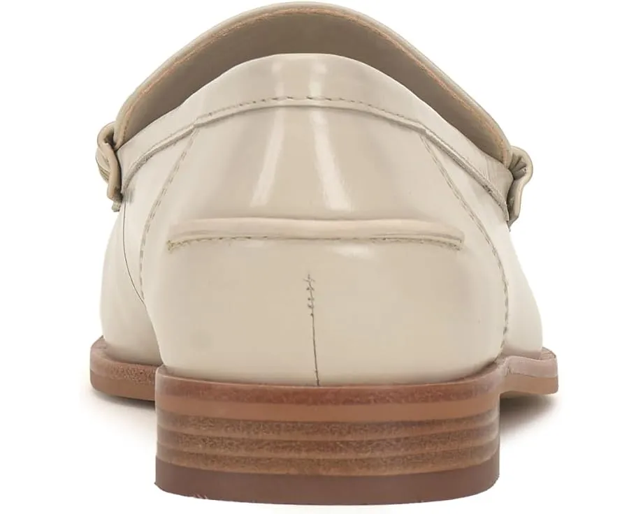 Лоферы Vince Camuto Chiamry с миндалевидным носком и кисточкой