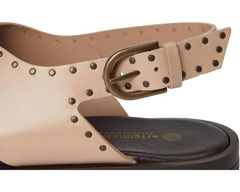 Eric Michael сандалии Margot с квадратным носком и декоративными заклепками