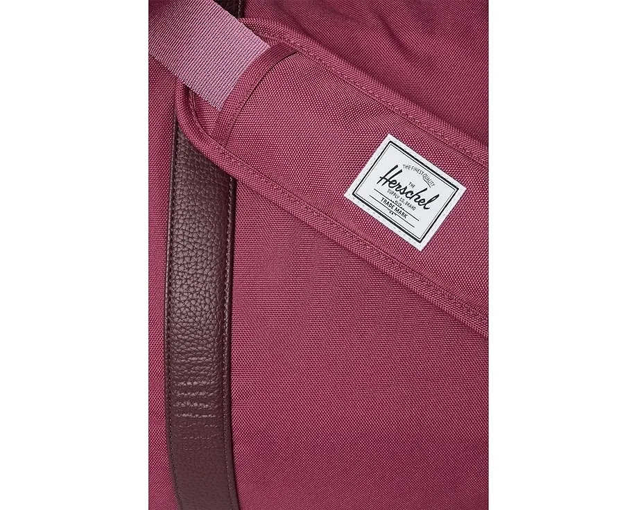 Herschel Supply Co. Дорожная сумка Novel из переработанного ПЭТ с карманом для обуви