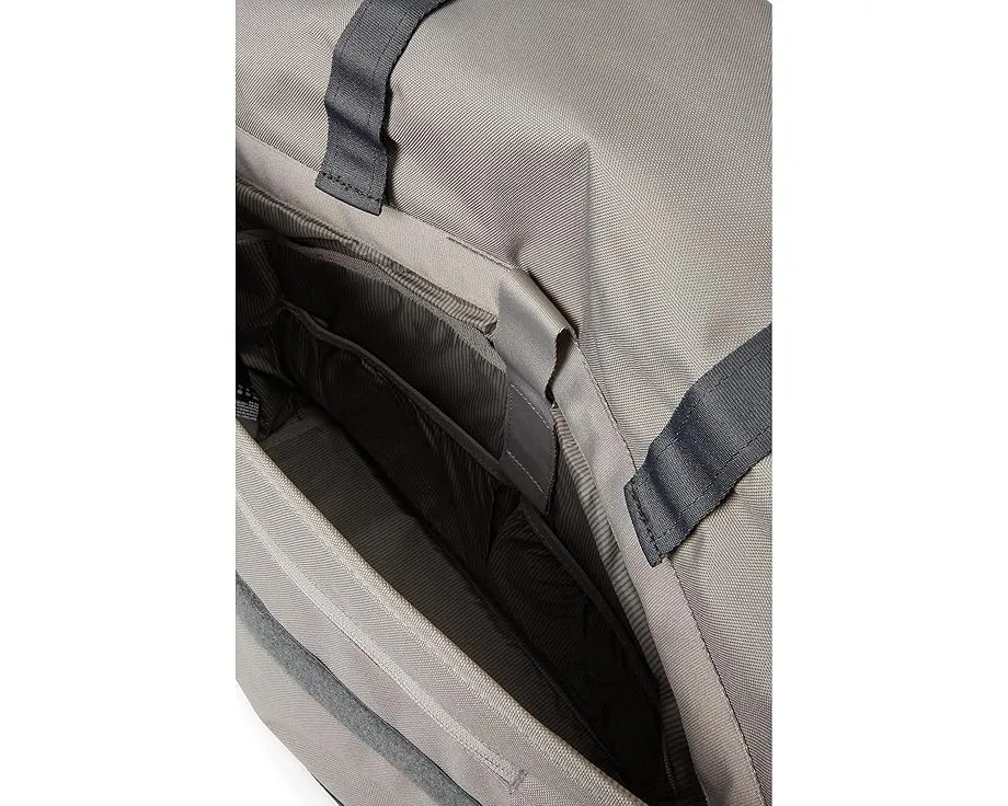 Сумка-мессенджер Herschel Supply Co. Cove из переработанных материалов