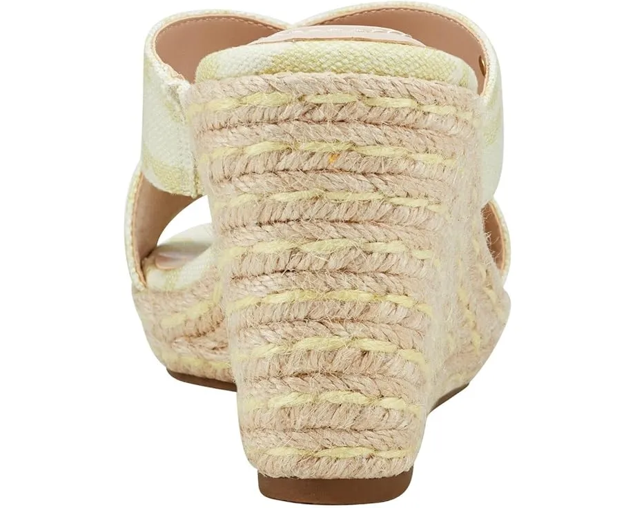 Босоножки Bandolino Kammie на платформе с цветочным принтом и перекрещивающимися ремешками