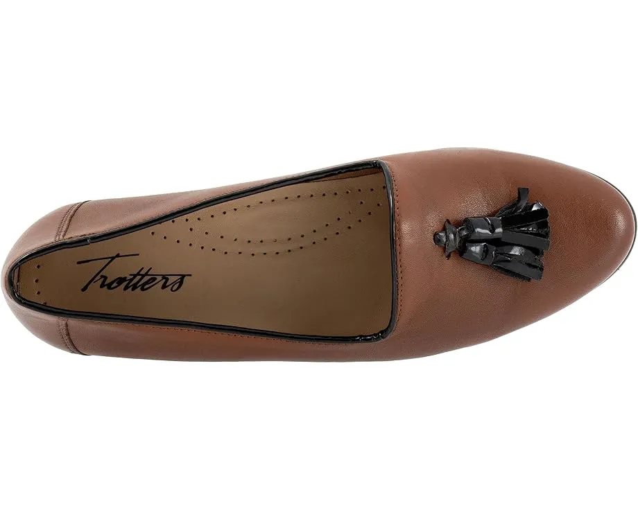 Лоферы Trotters Liz Tassel с кисточкой и миндалевидным носком