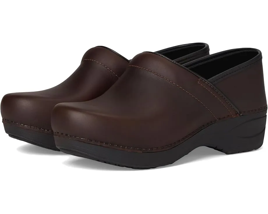 Клог Dansko XP 2.0 с кожаным верхом и противоскользящей подошвой для профессиональной носки