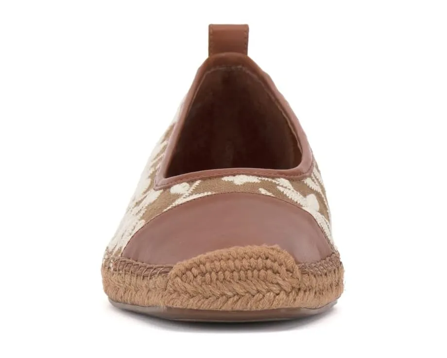 Балетки Vince Camuto Miheli на платформе с вышивкой