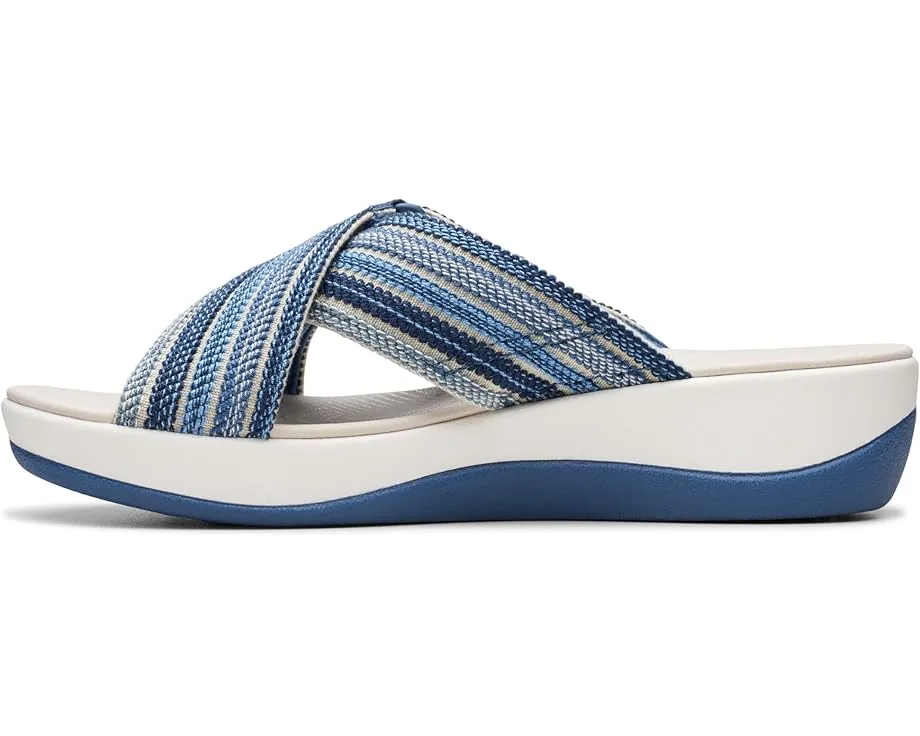Сандалии Clarks Arla Wave на платформе с пеной Cushion Soft