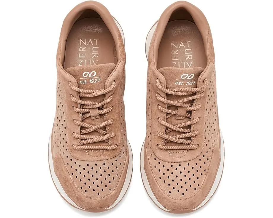 Кроссовки Naturalizer Adapt-Perf с перфорацией и технологией Contour + Comfort