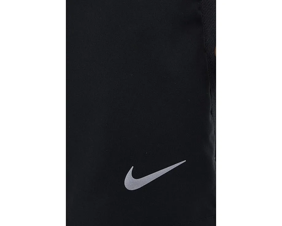 Беговые шорты Nike Dri-FIT Challenger 7 дюймов (17.78 см) с внутренним слоем и карманами