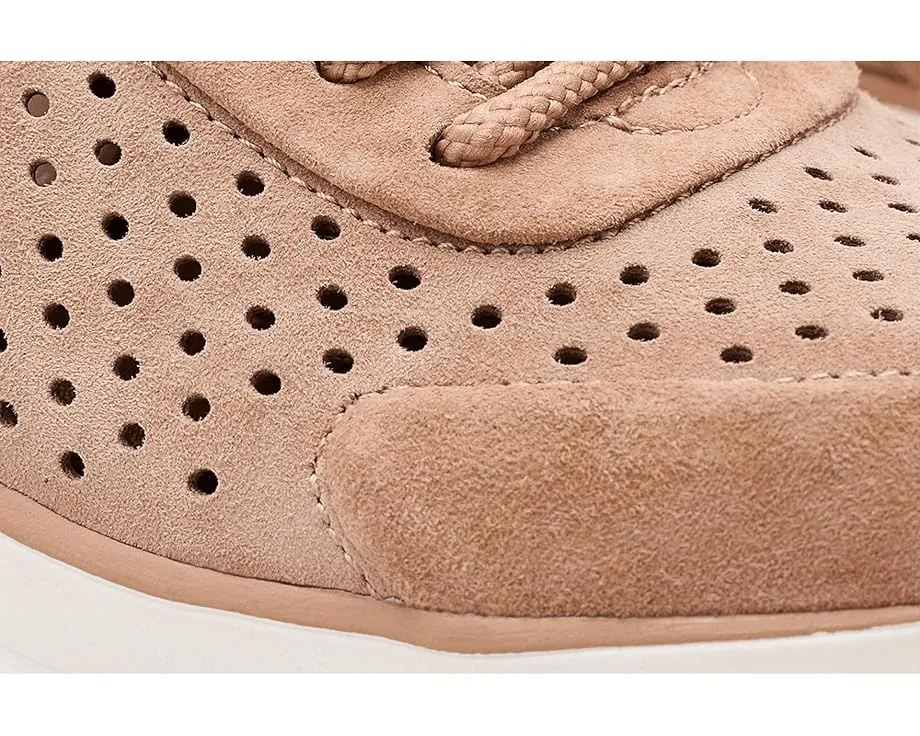 Кроссовки Naturalizer Adapt-Perf с перфорацией и технологией Contour + Comfort