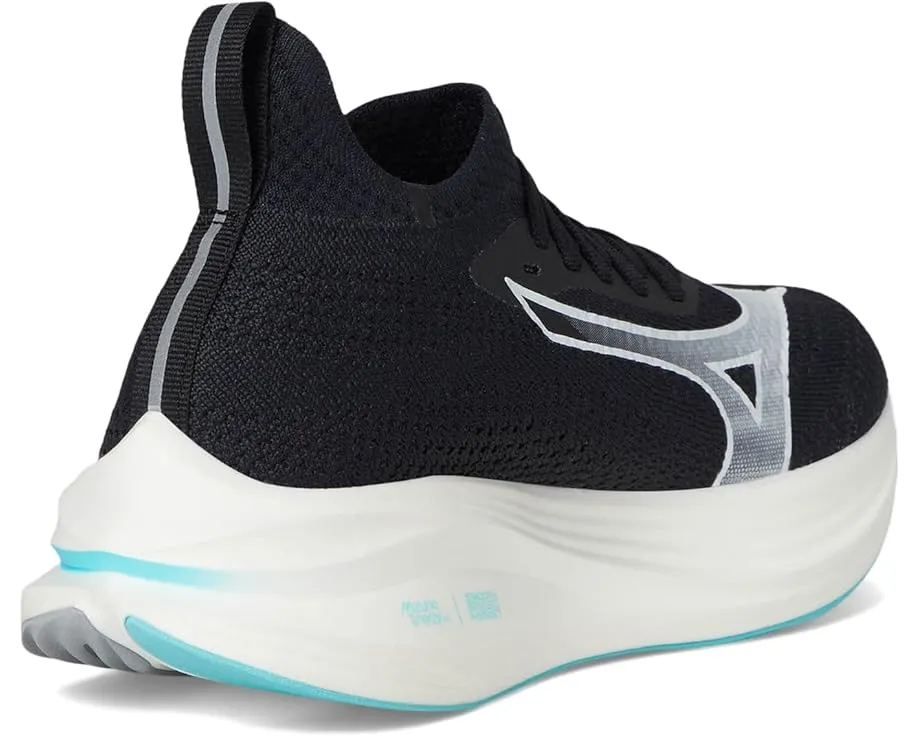 Женские кроссовки Mizuno Neo Zen с цельным трикотажным верхом