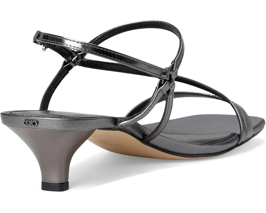 Босоножки Selina Kitten на низком каблуке с ремешками