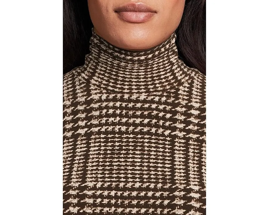 Платье Norma Kamali для пиклбола с длинным рукавом и водолазкой