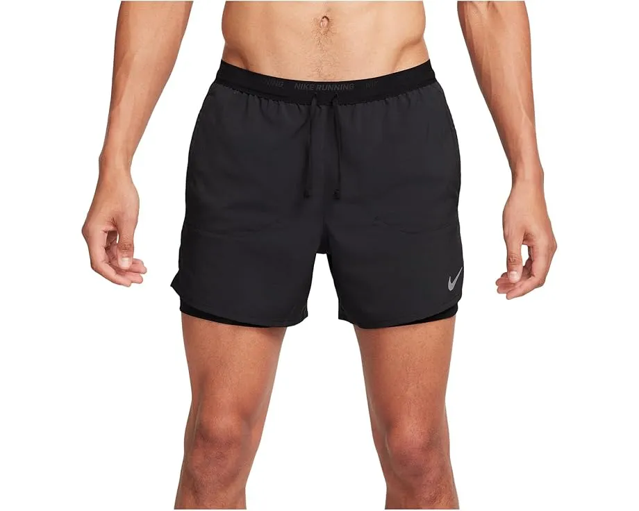 Беговые шорты Nike Dri-FIT Stride 2-в-1 5 дюймов (12.7 см) с защищенным карманом