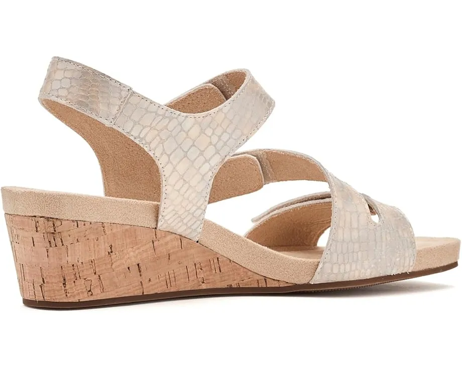 Босоножки Vaneli Creola на танкетке из пробки с застежкой на липучке