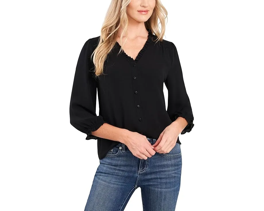 Блузка CeCe с рукавом 3/4 и рюшами на V-образном вырезе