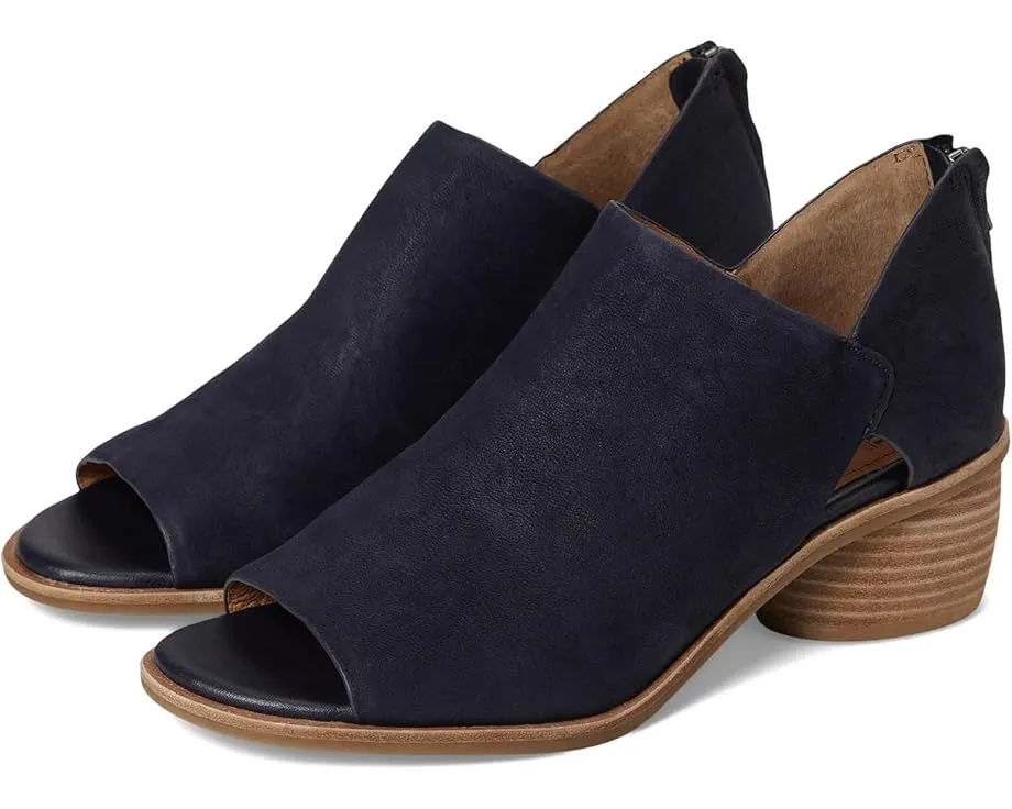 Ботинки Sofft Carleigh с мыском пепито и квадратным каблуком на резиновой подошве