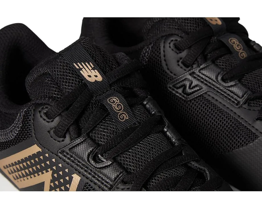 Теннисные кроссовки New Balance 696v6 с легким дизайном и немаркой подошвой NDurance