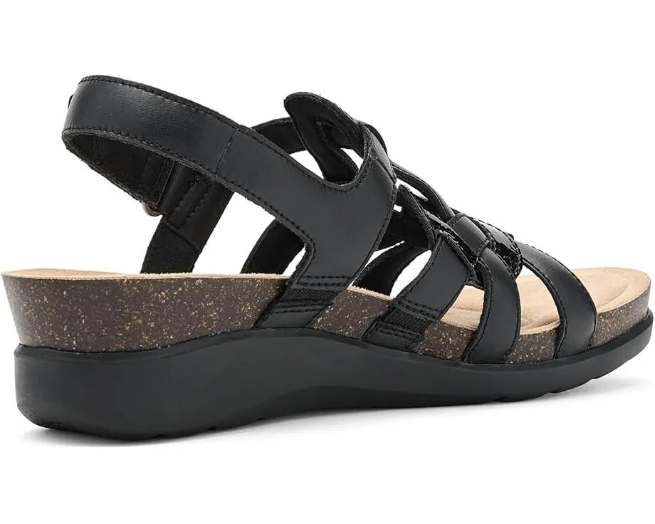 Сандалии Calenne Gracie Clarks на ремешках с клином и стелькой Ultimate Comfort