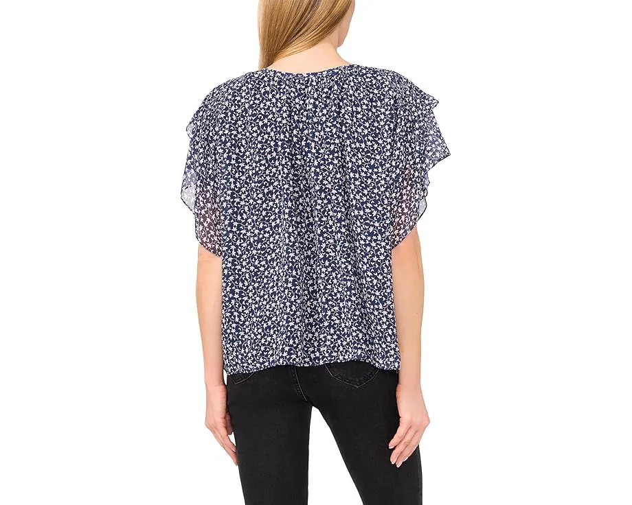 Блузка CeCe с принтом, воротником на завязках и двойными оборками на рукавах