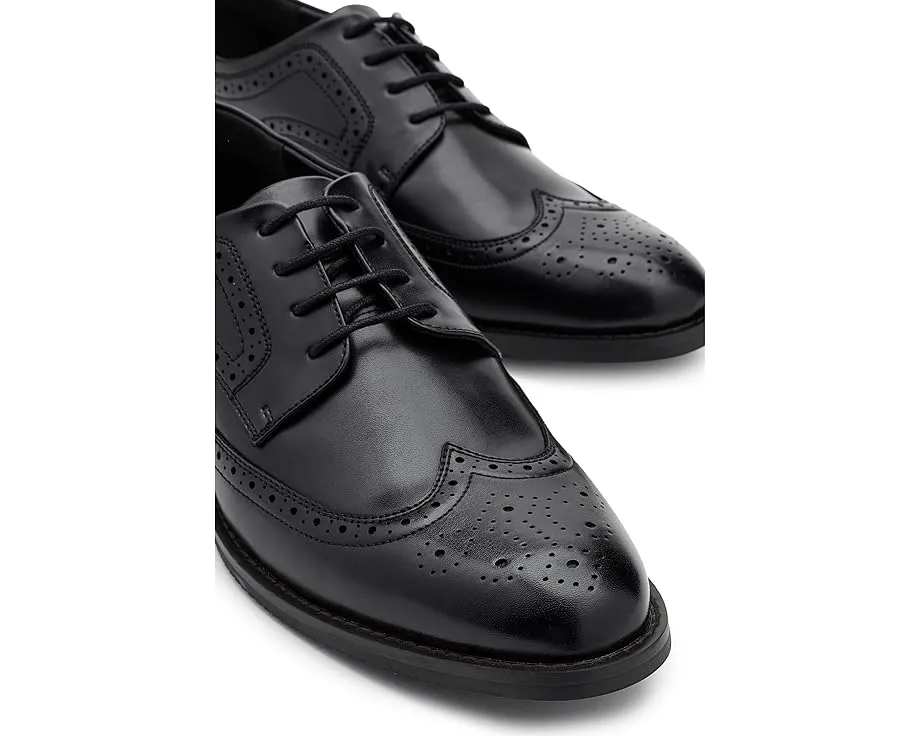 Оксфорды Steve Madden Aymmers с перфорацией броги и стелькой OrthoLite