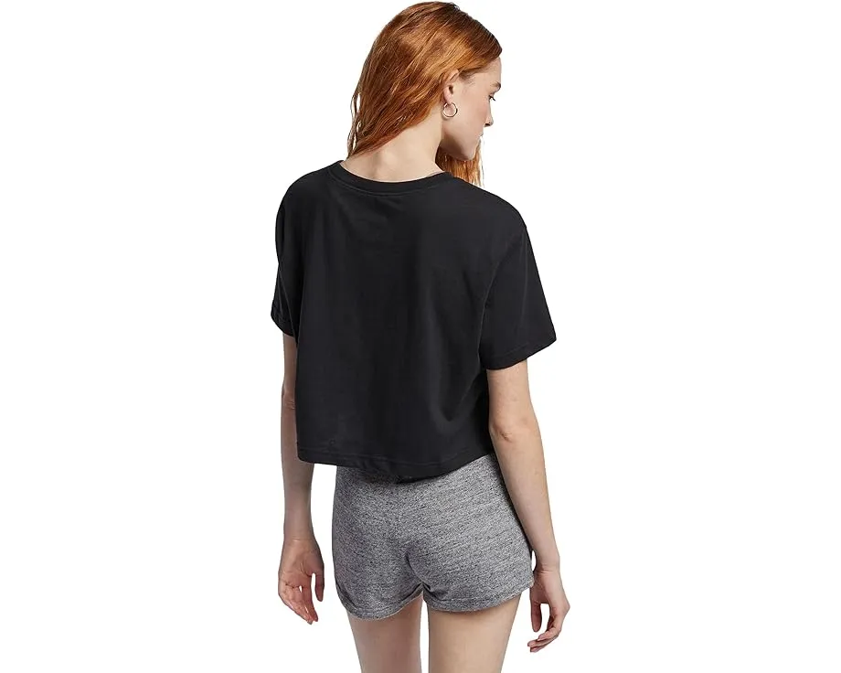 Кроп футболка Nike Sportswear Essential Club с логотипом и укороченным кроем