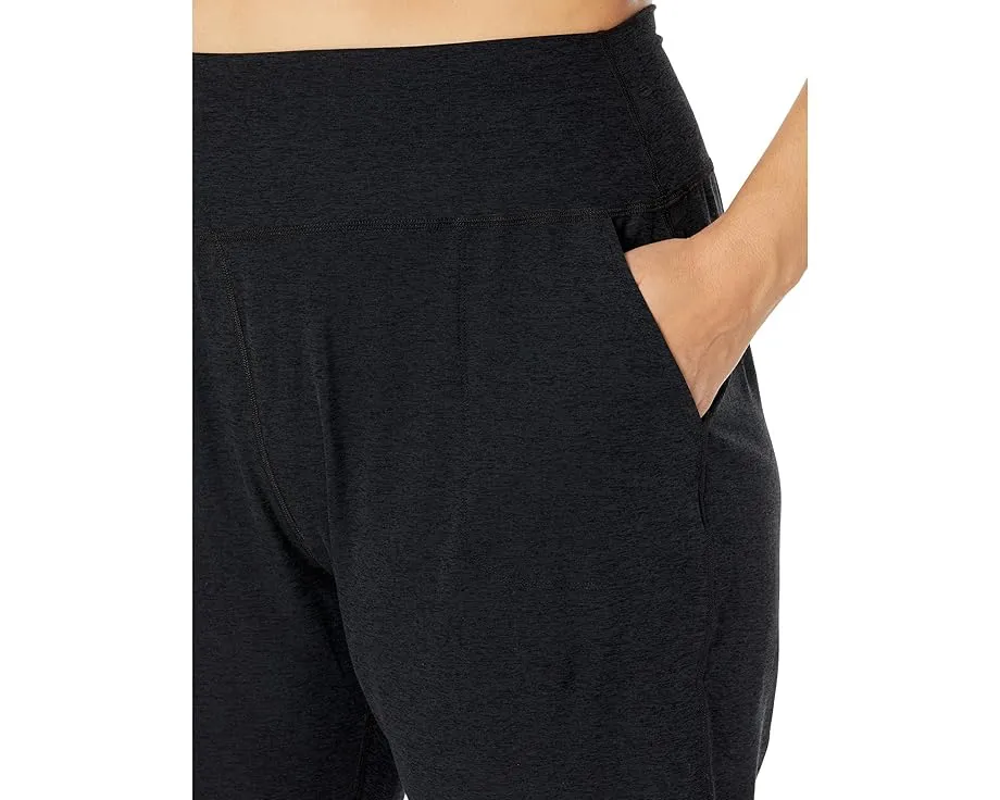 Джоггеры Beyond Yoga Plus Size Spacedye Midi с эластичным поясом