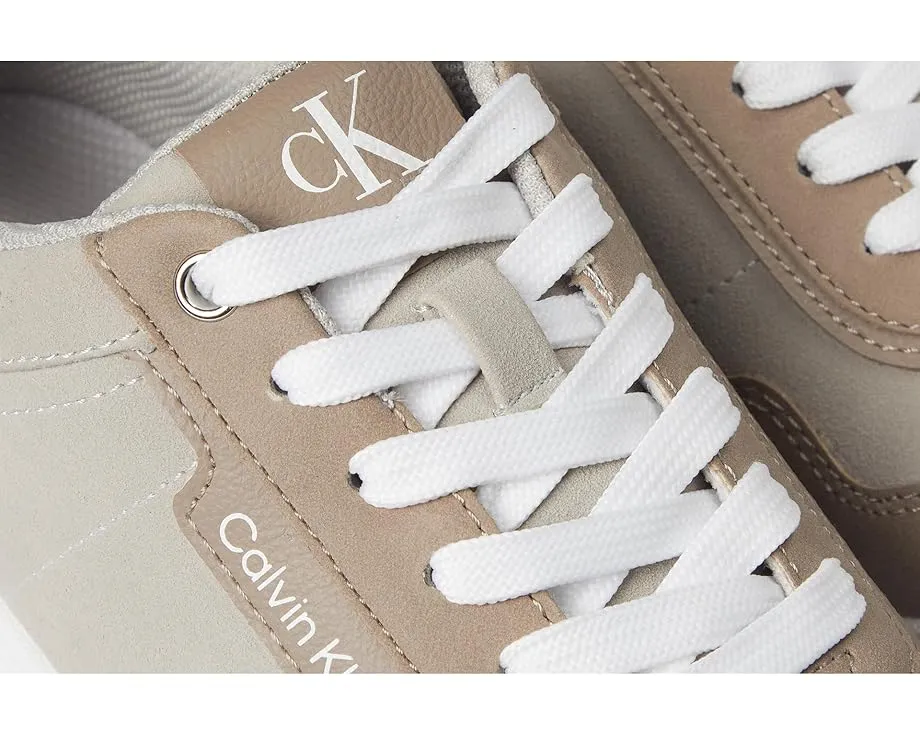 Кроссовки Calvin Klein Adryen с искусственным замшем и амортизирующей стелькой
