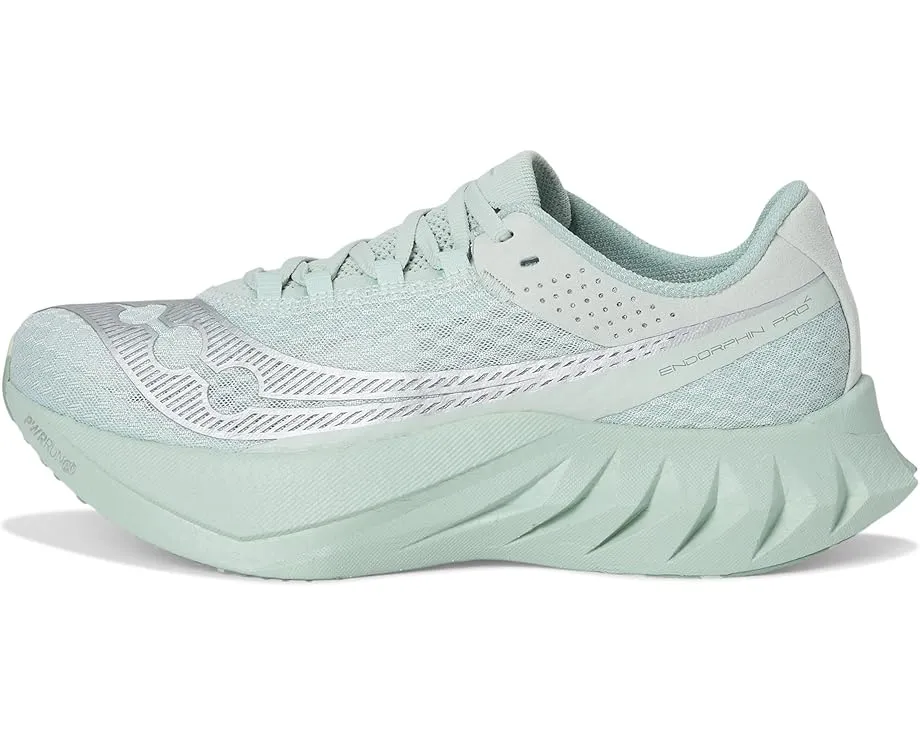 Беговые кроссовки Saucony Endorphin Pro 4 с технологией Speedroll