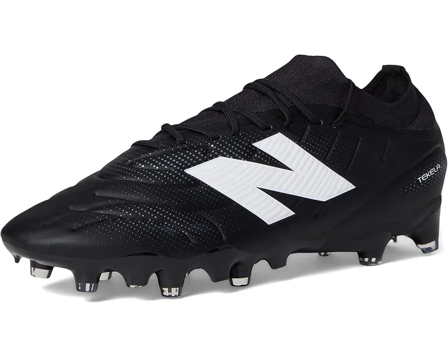 Футбольные бутсы New Balance Tekela Team Low Laced FG V5 для контроля и точности