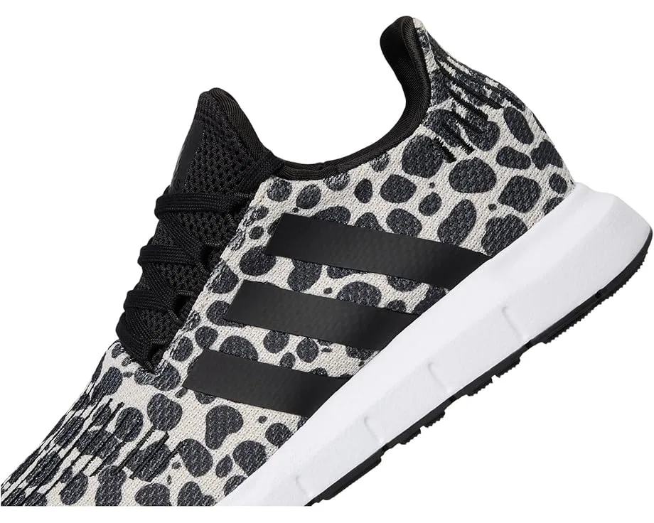 Беговые кроссовки Adidas Swift Run 1.0 с резиновым верхом и подошвой