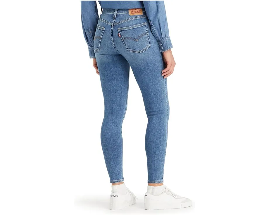 Джинсы Levi's 720 High-Rise Super Skinny зауженные с высокой посадкой