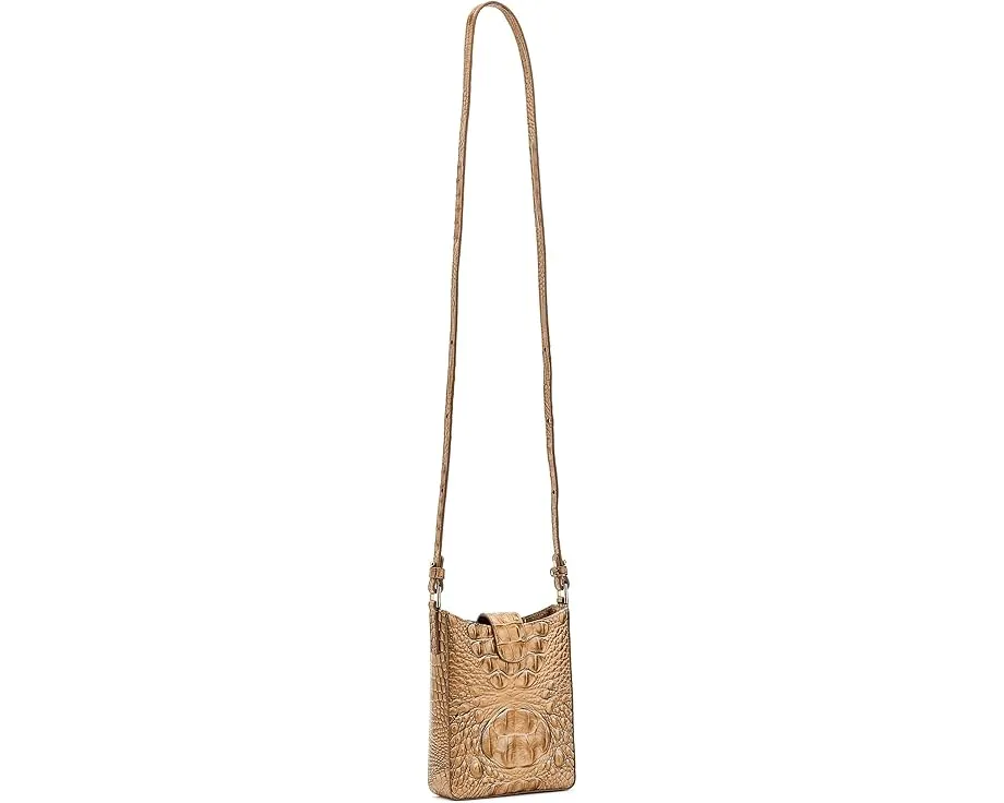 Кроссбоди Marley от Brahmin с текстурированной кожей и регулируемым ремнем