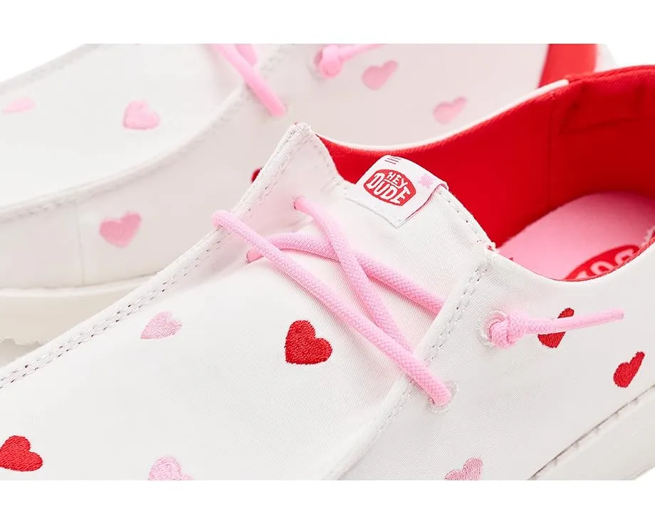 Hey Dude Kids Wendy Embroidered Hearts ботинки с вышитыми сердцами