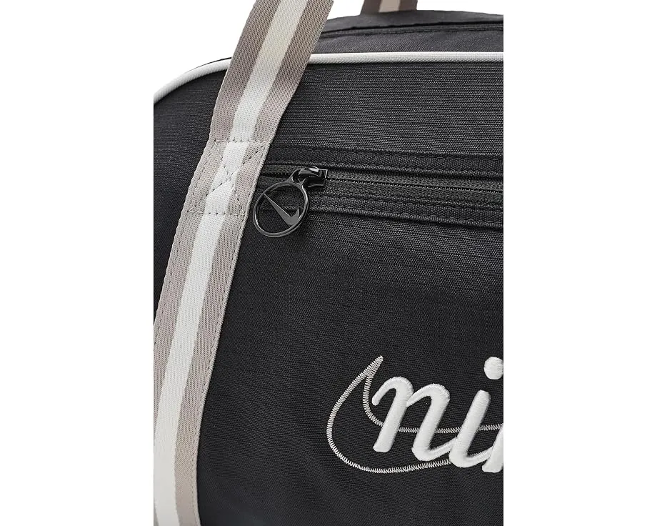 Сумка Nike Gym Club Training Bag 24L для тренировок
