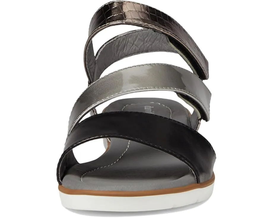 Сандалии Blues с текстурой крокодила и клином от David Tate