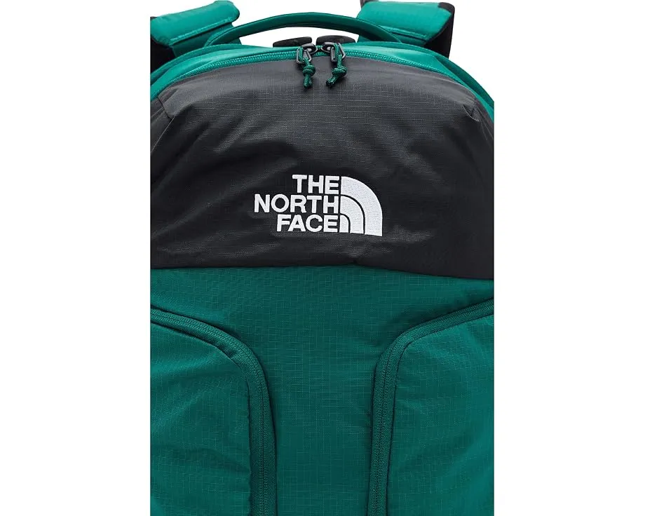Рюкзак The North Face Surge с системой вентиляции FlexVent и защитным отделением для ноутбука