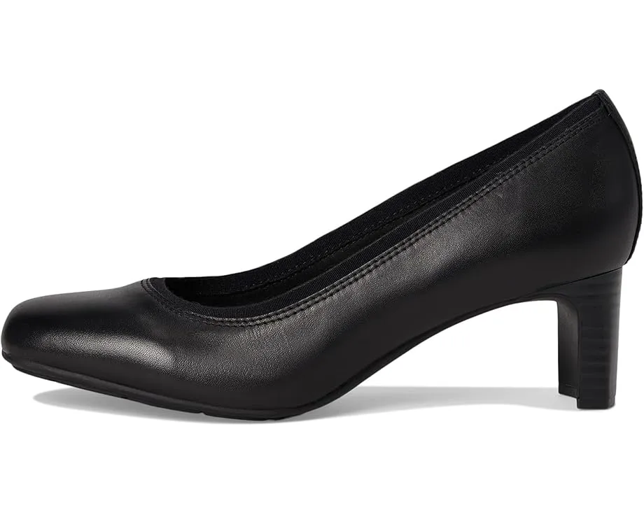 Лодочки Clarks Anelise Nora с круглым носком и резиновой подошвой на котячьем каблуке