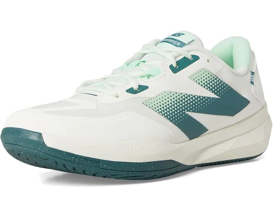 Теннисные кроссовки New Balance 796v4 с технологией FuelCell и прочной подошвой