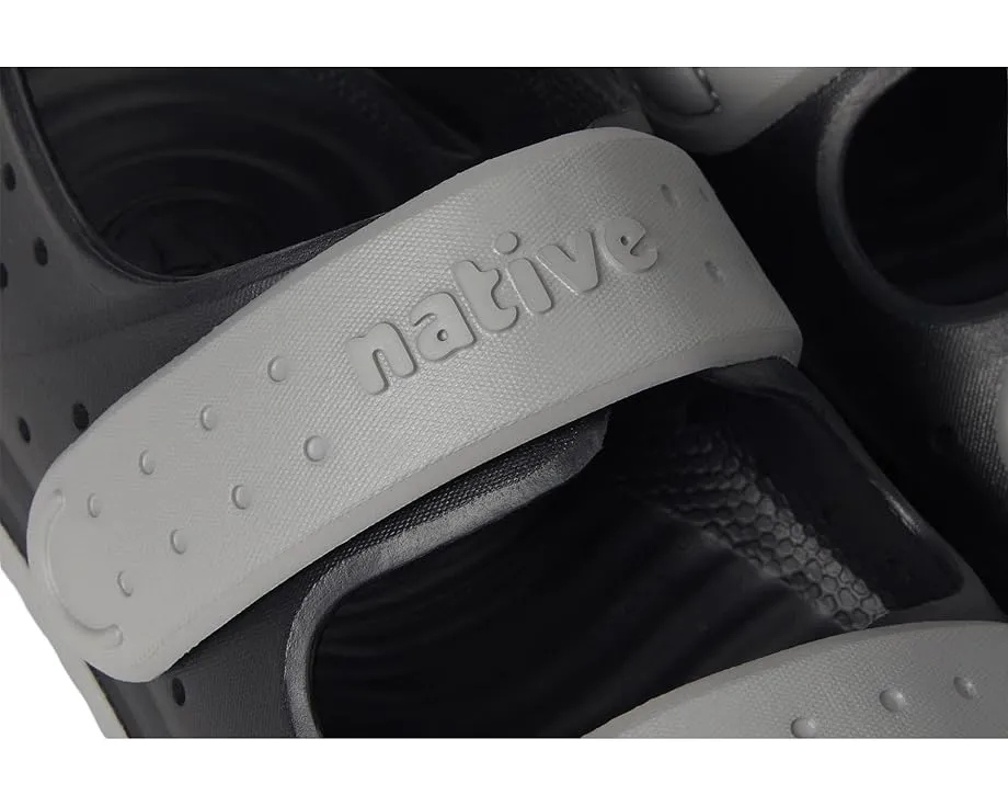 Детские сандалии Native Shoes Chase с круглым носком и тройными регулируемыми ремешками