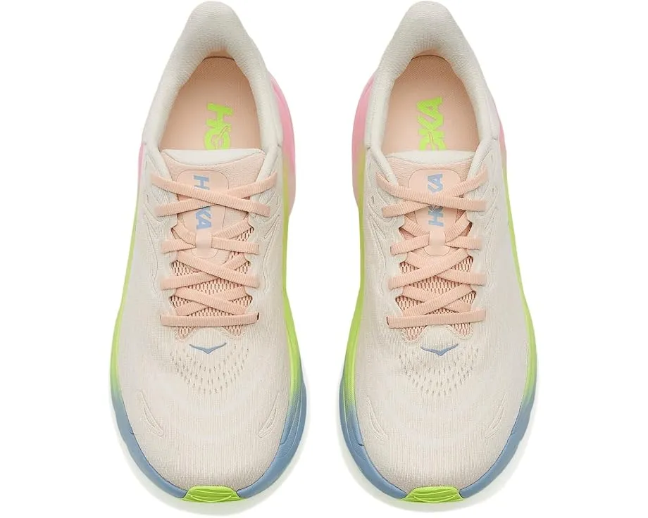 Стабилизирующие кроссовки Hoka Arahi 8 для бега с поддержкой