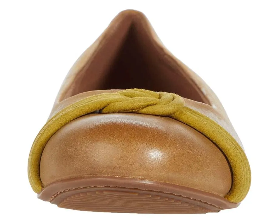 Мокасины SoftWalk Sonoma Knot из премиальной кожи с круглым носком