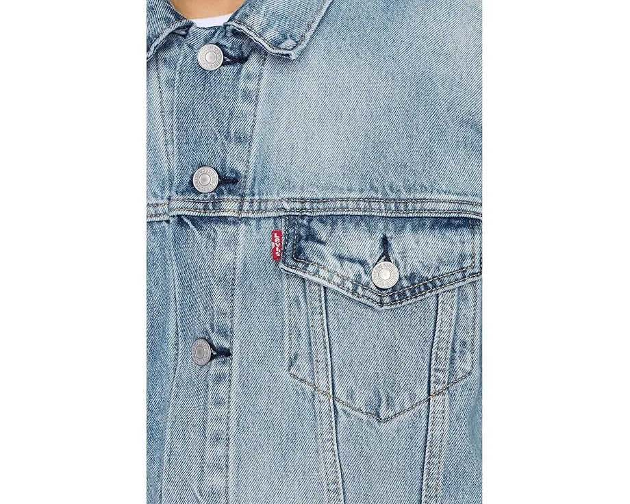 Куртка Trucker от Levi's с классическим дизайном и накладными карманами